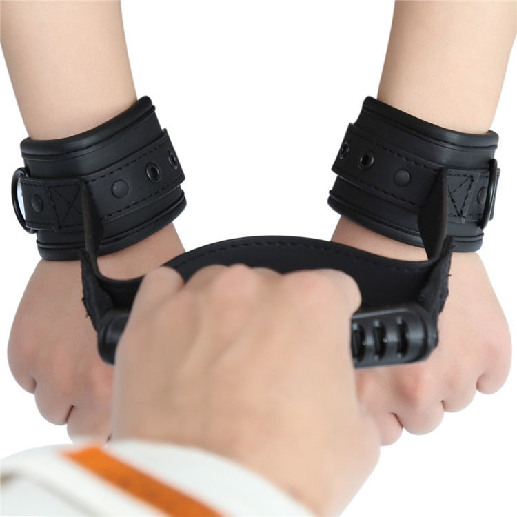 Leather Handcuffs Couple Toys Leather Traction Handcuffs Adult Sex Binding Handcuffs